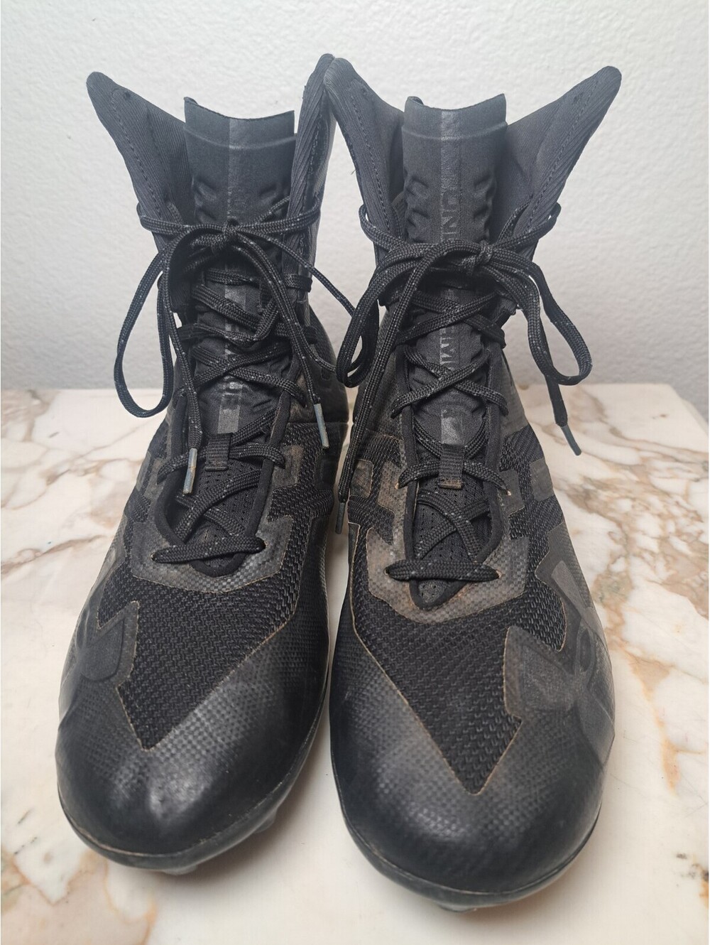 Under Armour Men's Size 11 Highlight Football Cleats 3000177-001 Black EUC